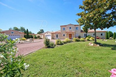 1 - Montauban, House