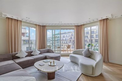 1 - Paris, Apartment