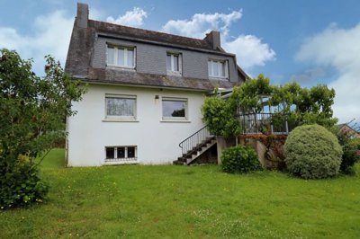 1 - Carhaix-Plouguer, House