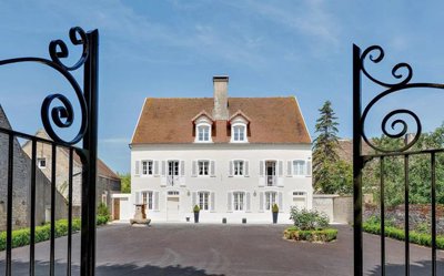 1 - Beaune, Property