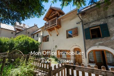 1 - Hautes-Alpes, Apartment