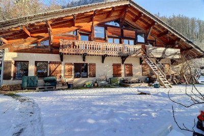 1 - Montriond, House