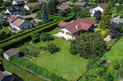 1 - Saint-Genis-Pouilly, House