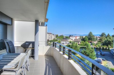 1 - Saint-Genis-Pouilly, Apartment