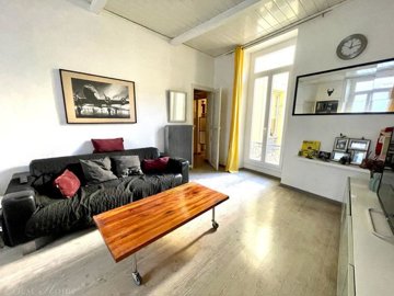 1 - Nîmes, Apartment