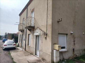 1 - Le Breuil, House