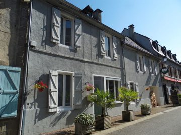 1 - Saint-Lary, Maison