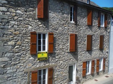 1 - Saint-Lary, Maison