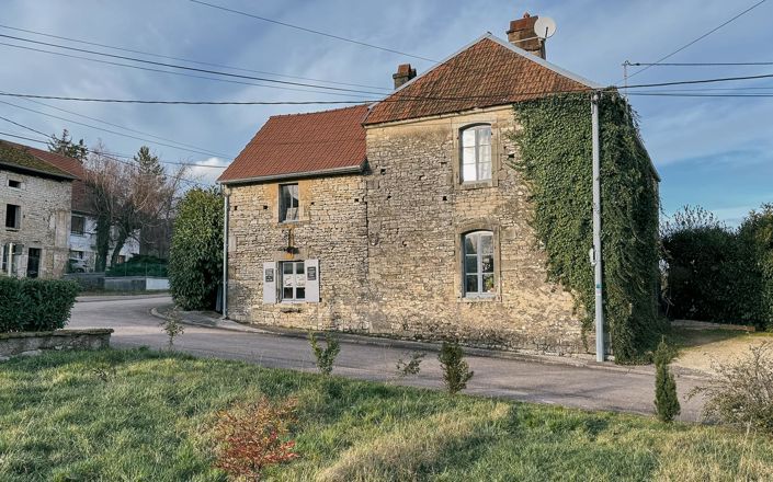 Image No.1-Maison de 2 chambres à vendre à Franche-Comté