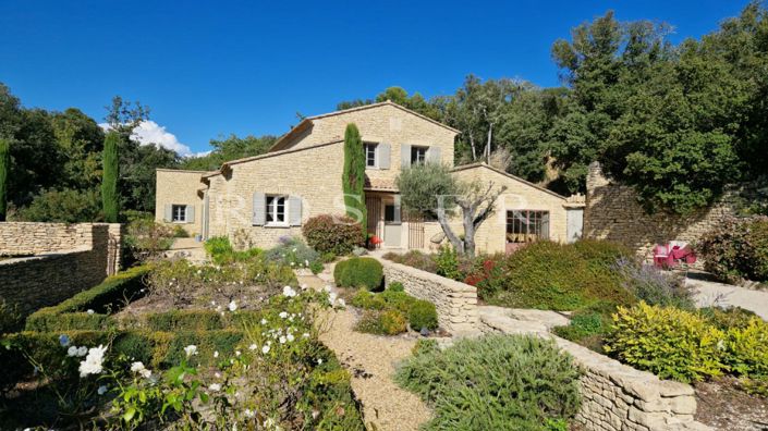 Image No.1-Propriété de 6 chambres à vendre à Gordes