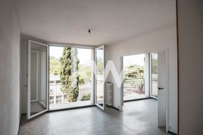 1 - Nîmes, Appartement