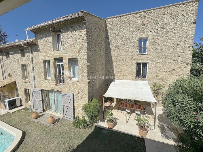 Image No.1-Maison de 6 chambres à vendre à Sainte-Cécile-les-Vignes