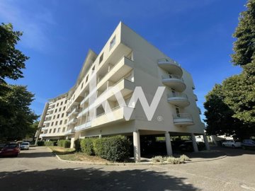 1 - Nîmes, Apartment