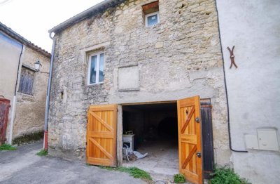 1 - Cucuron, Maison