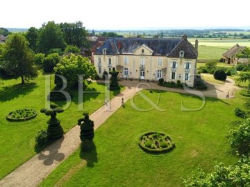 1 - Beaune, Property