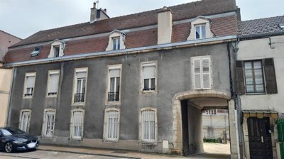 1 - Nuits-Saint-Georges, Maison