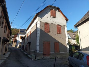 1 - Orgibet, House