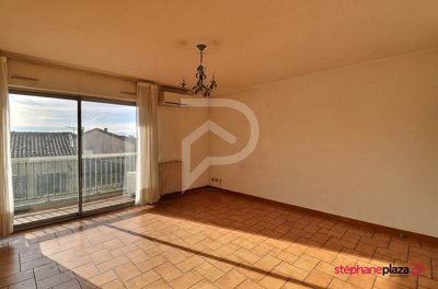 1 - Carpentras, Apartment