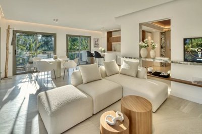 1 - Cannes, Apartment