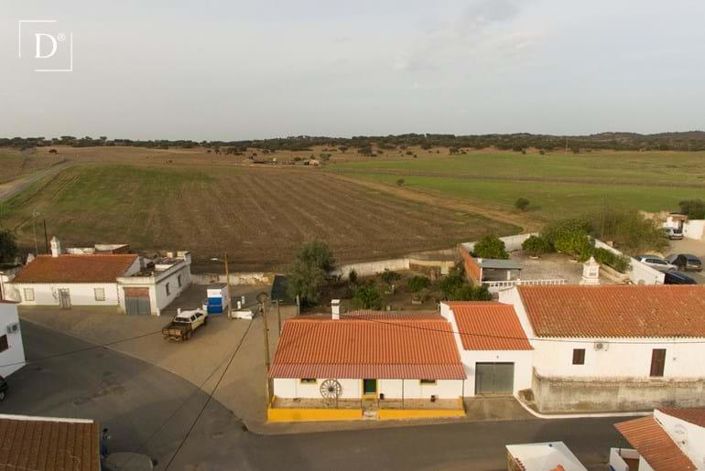 M&#233;rtola, House