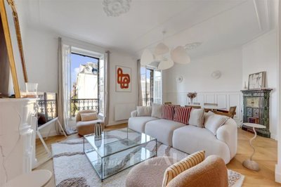 1 - Versailles, Apartment