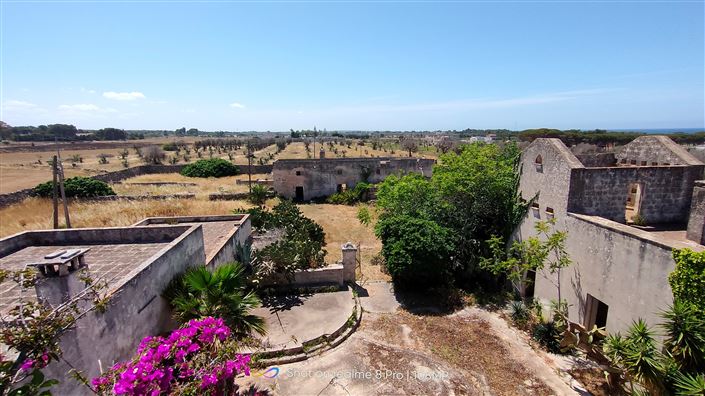 Image No.1-6 Bed Masseria for sale