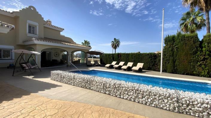 Image No.1-3 Bed Villa for sale