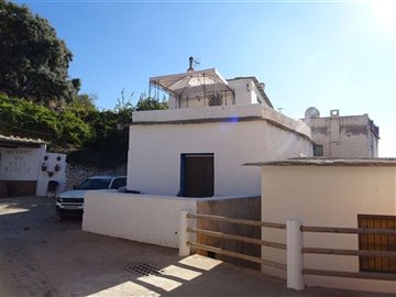 1 - Granada, Village House