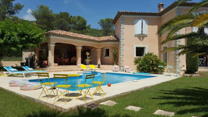 Image No.1-5 Bed Villa for sale