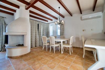 543998-detached-villa-for-sale-in-chloraka_orig