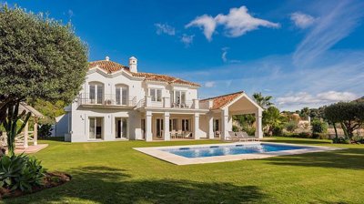 Villa for sale with sea views in Marbella Club Golf resort, Benahavis