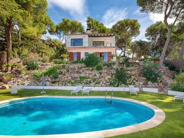 Renovated Villa for sale in Llafranc - Girona