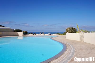 6-Chloraka-bungalow-150m-from-the-beach-Property-1273