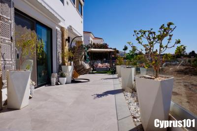 15-Tala-4-bedroom-home-with-sea-views-Property-1276---Copy