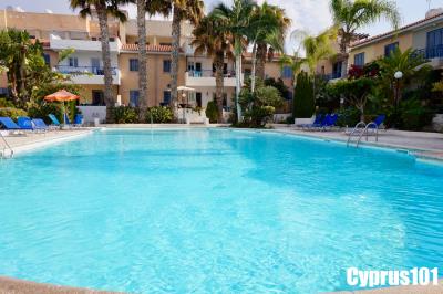 3-Kato-Paphos-2-bed-townhouse-on-popular-complex-Property-1279