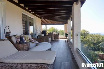 5-Kamares-bungalow-with-stunning-views-Property-1284