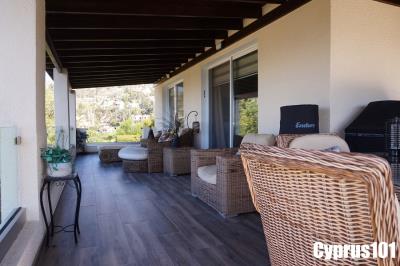 11-Kamares-bungalow-with-stunning-views-Property-1284