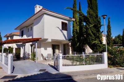 1-kato-paphos-villa-on-exclusive-development-mls-1289