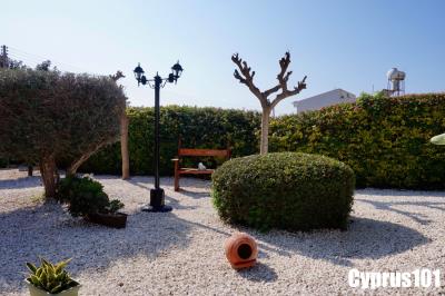 5-Peyia-Paphos-2-bedroom-townhouse-on-superb-complex-property-1298