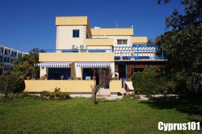 1-Kato-Paphos-2-bedroom-apartment-tomb-of-the-kings-Property-1308