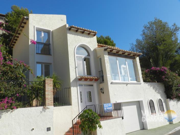 Image No.1-3 Bed Villa for sale