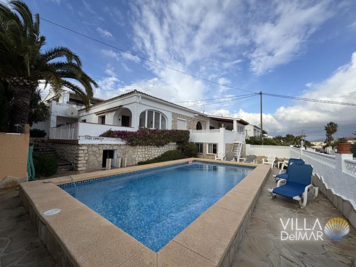 Image No.1-6 Bed House/Villa for sale