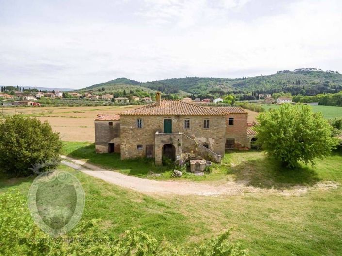 Image No.1-Propriété de 5 chambres à vendre à Cortona