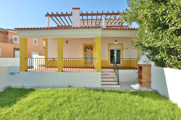 Image No.1-3 Bed Villa for sale