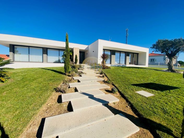 Image No.1-Villa de 4 chambres à vendre à Obidos