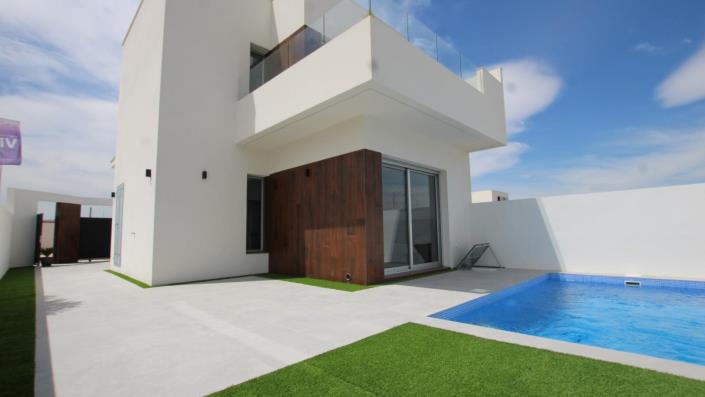 Image No.1-3 Bed Villa for sale