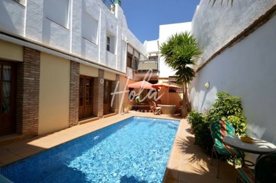 1 - Albuñuelas, Townhouse