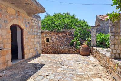 Hania-for-sale-renovated-stone-house-in-Kefalas--5-