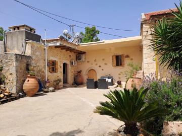 Hania-for-sale-stone-house-in-Sellia--4-