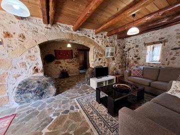 Hania-for-sale-stone-house-in-Sellia--7-